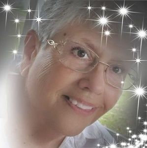 Meet your Posher, Carol